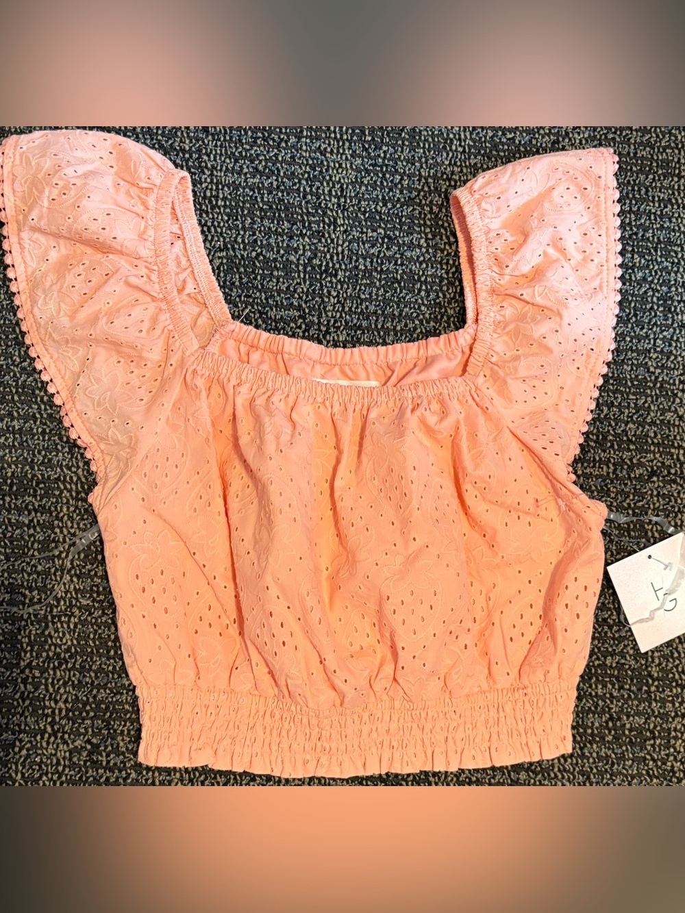 Happily Gray Eyelet Peach Puff-Sleeve Smocked Crop Top